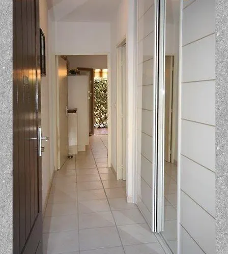 Apartament St Clair 300 M De La Parking Le Lavandou